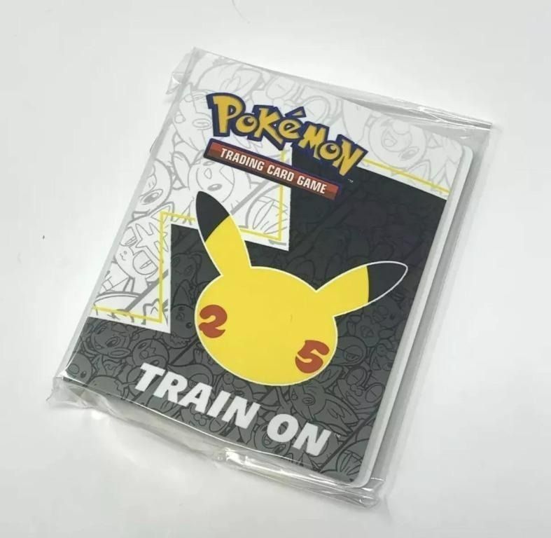 Pokémon Celebrations 25th Anniversary Pikachu - Mini album